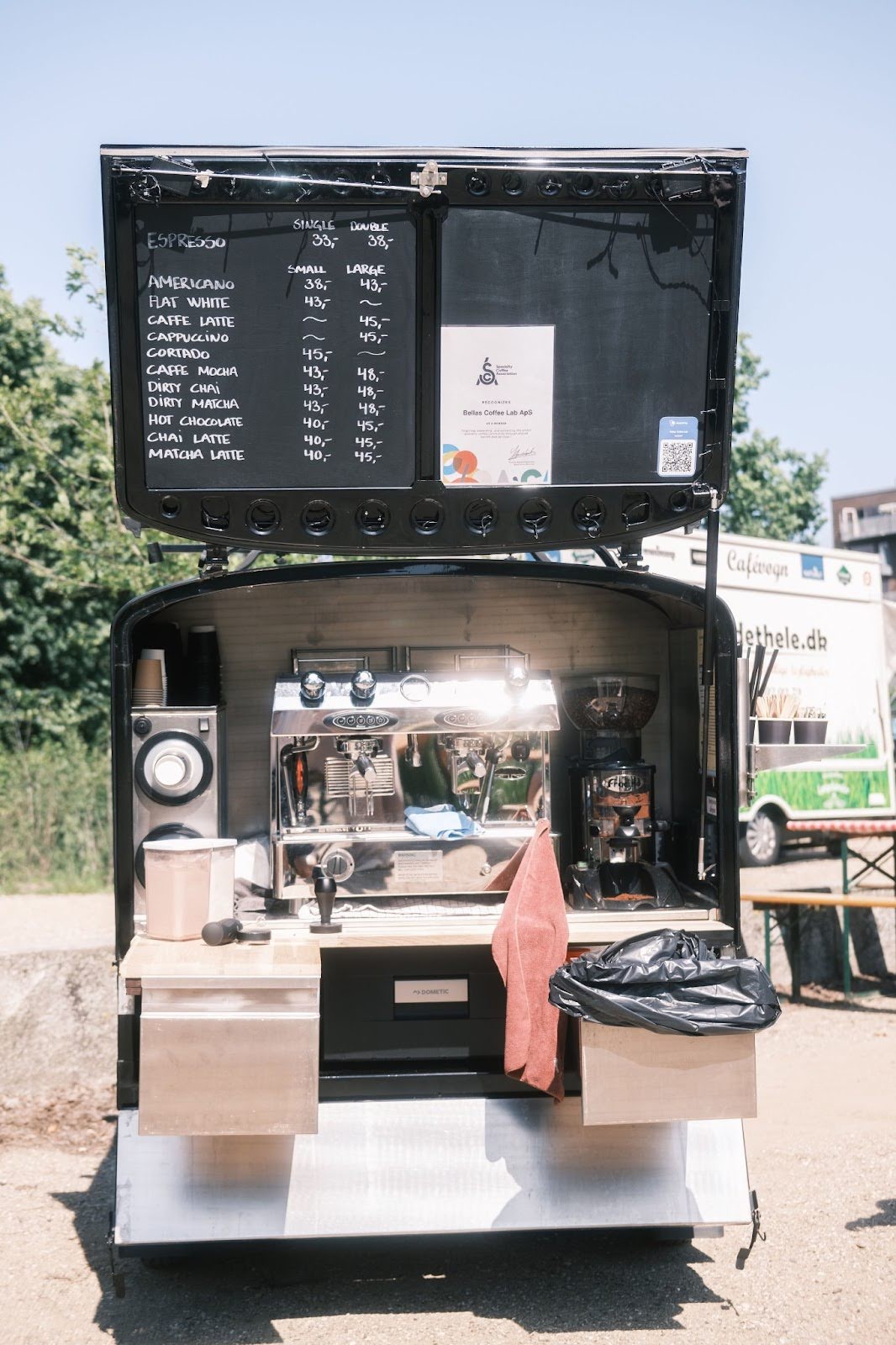 Bellas Coffee Lab - Tuktuk